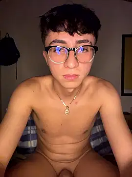 camirojas_boy (M young) - Cum into ass 💦🍆