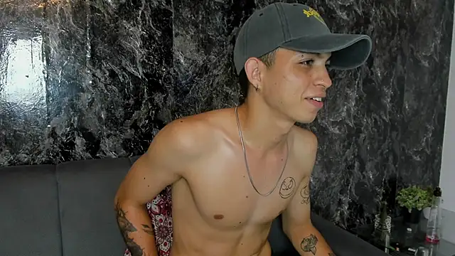 cameron_lux77 live cam on StripChat
