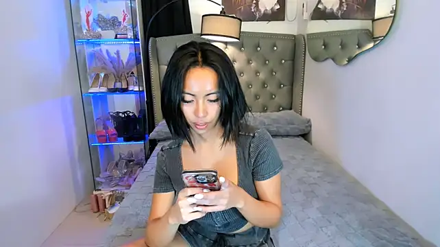 reighnempress webcam