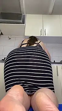 Chloee_Peach