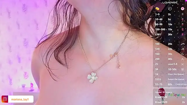 MARIANA_TAY1 live cam on StripChat