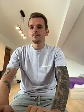 Huge_cock22cm