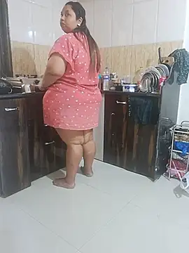 ravina_patil1 (F milf) - Kissing your lips