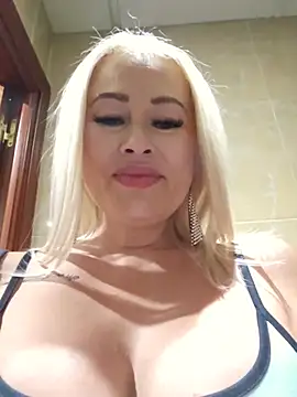 milfbarby (F milf) - Make me wet