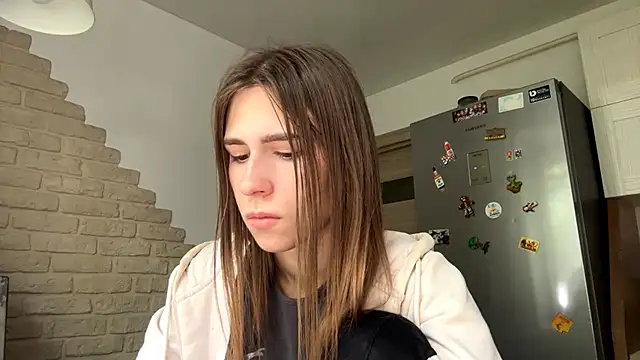 ZaraGuyette webcam