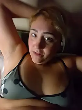 Manuzinha2209 live cam on StripChat