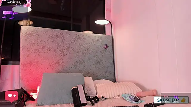 JESSI_NAOMI live cam on StripChat