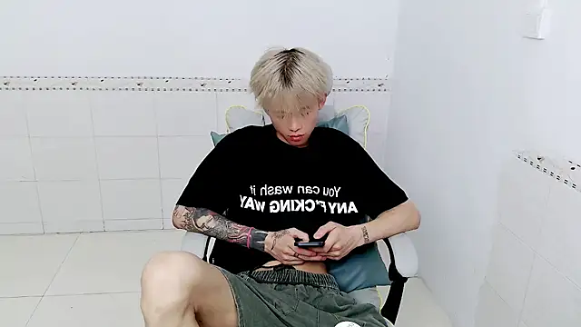 KPL-11 live cam on StripChat