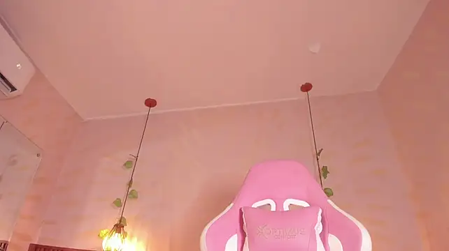 daphne_courtis live cam on StripChat