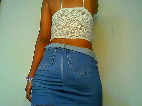 Slim_doli live cam on StripChat