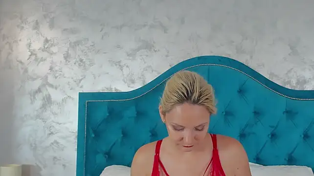 Rissa_Bell live cam on StripChat