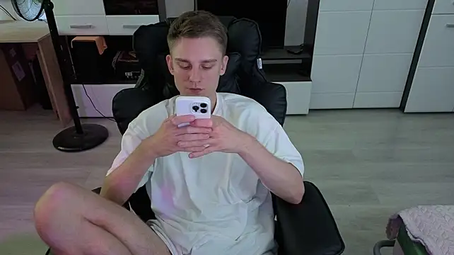 pvlpstvy's room