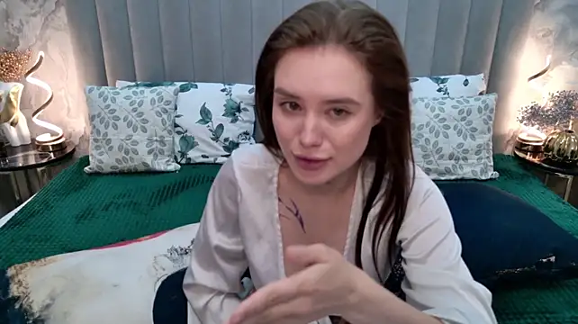 CarolineTenders live cam on StripChat