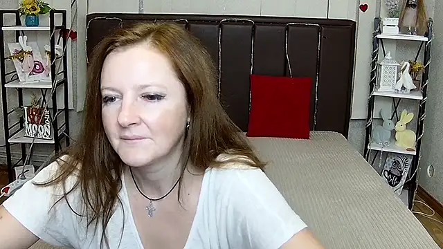 MeganPirs live cam on StripChat