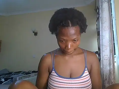 Mariana_150 live cam on StripChat