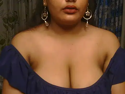 Wow-ruchi live cam on StripChat