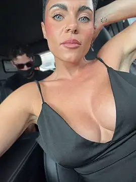 LukeLouHarvey live webcam