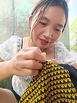 sowbibi- live cam on StripChat