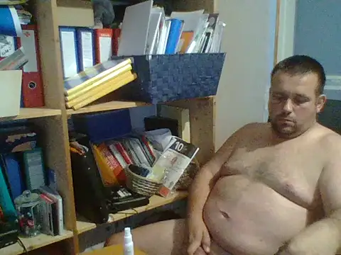 manubm03 live cam on StripChat