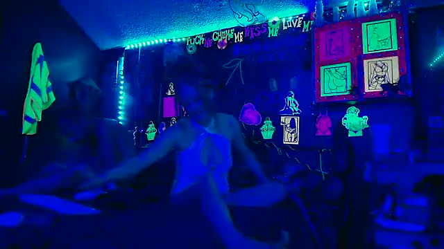 splash_queen420 (Ask my age) - PUT LUSH IN