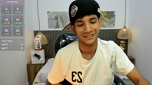 jdwhite18 (M twink) - cum show