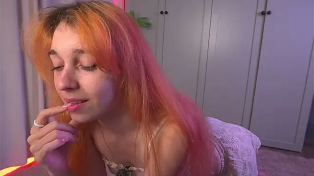 tgirlfoxy (T teen) - Pinch and play point nipples tight top
