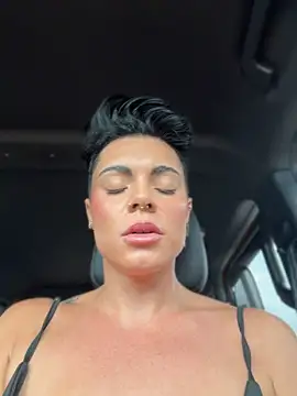 LukeLouHarvey live webcam