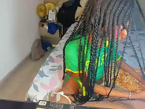 Model: Little_ebonyx