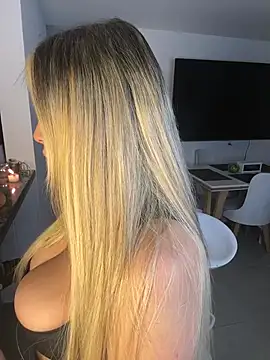 MiaWhitePink_