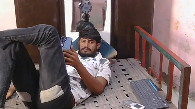 HotXKrish live cam on StripChat