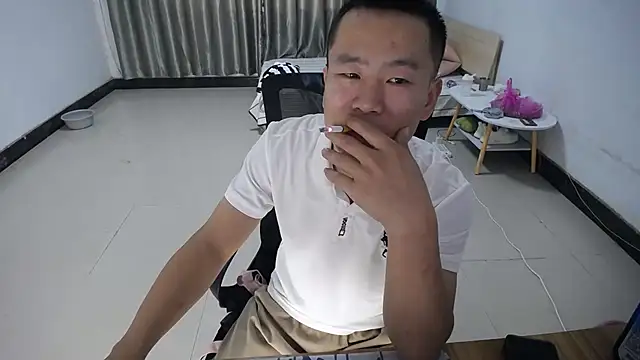 guan0777 live cam on StripChat
