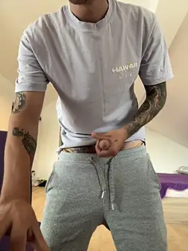 huge_cock22cm (Ask my age) - Ler's have fun!