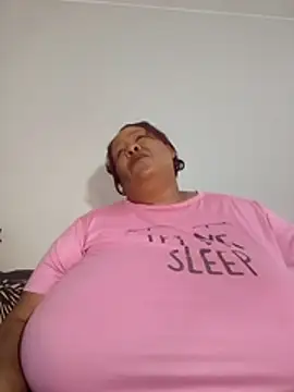 nancy111 (F milf) - Make me squit and cum on my toy