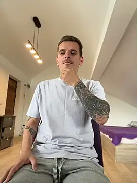 Huge_cock22cm avatar