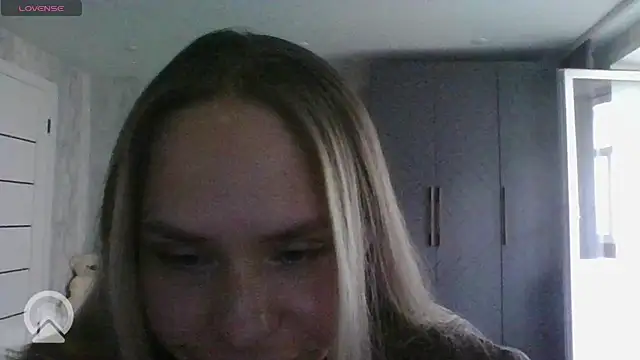Annie_Cohn live cam on StripChat