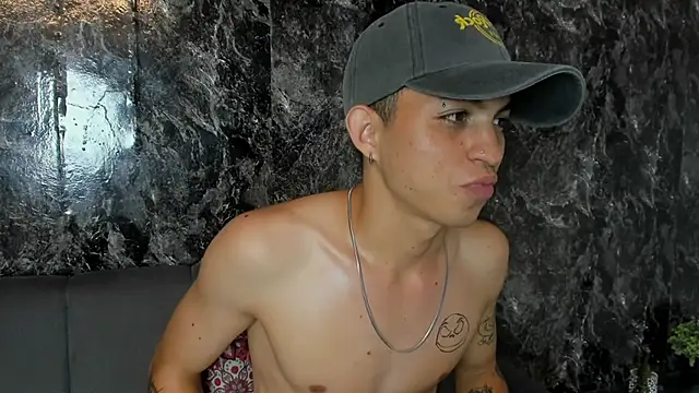 cameron_lux77