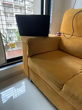 LoveJourney live cam on StripChat