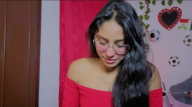 PaulaCutexs live cam on StripChat
