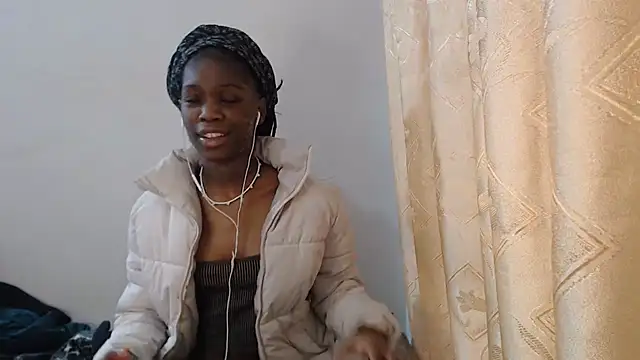 PetiteBarbie_05 live cam on StripChat
