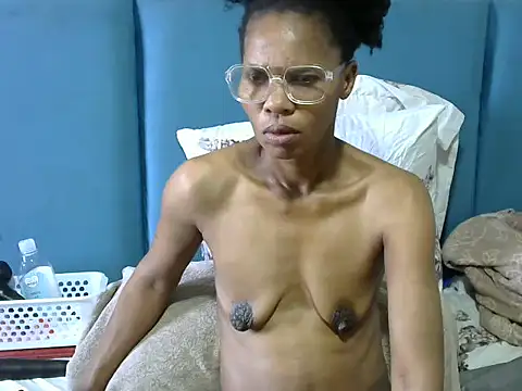 sassysiren live cam on StripChat