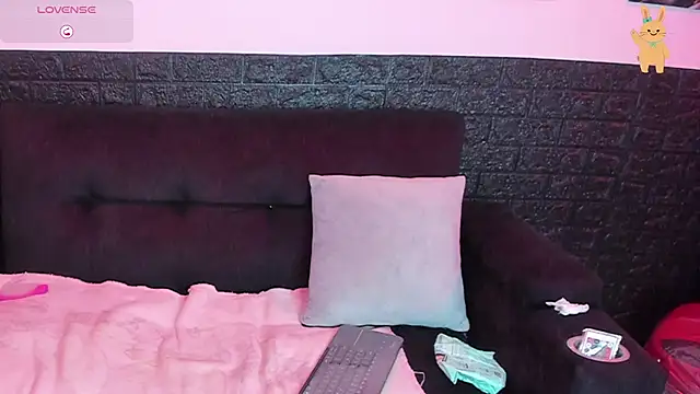 nicky_rouses 🖌 live sex chat