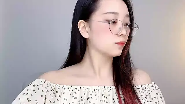 vera999- live cam on StripChat