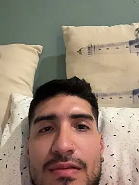 bryXonStorm live cam on StripChat