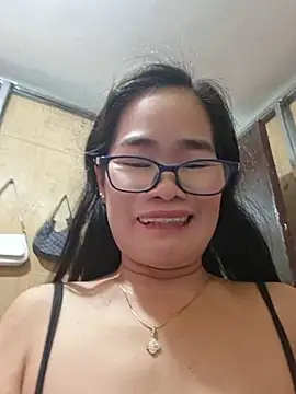 WinterMelon88 live cam on StripChat
