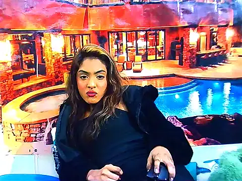 IndianPretty14u2Luv live cam on StripChat