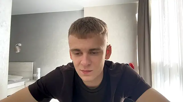 SoloFury live cam on StripChat