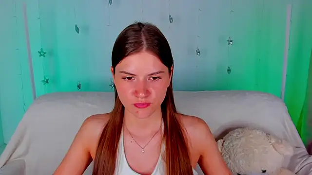 SpicyBelle live cam on StripChat