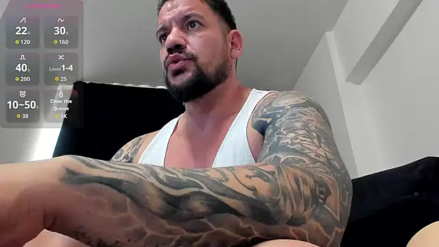 musclemonster31 live cam on StripChat