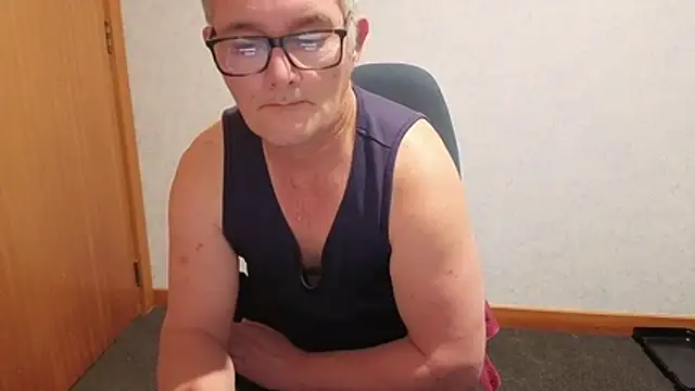 daddy_man live cam on StripChat