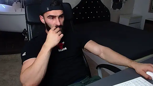 MicahLane live cam on StripChat